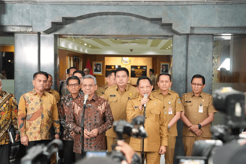 Mendagri dan Menkeu Bahas Anggaran Rehab-Rekon Sumatera, Pastikan Pelayanan Pascabencana Tuntas