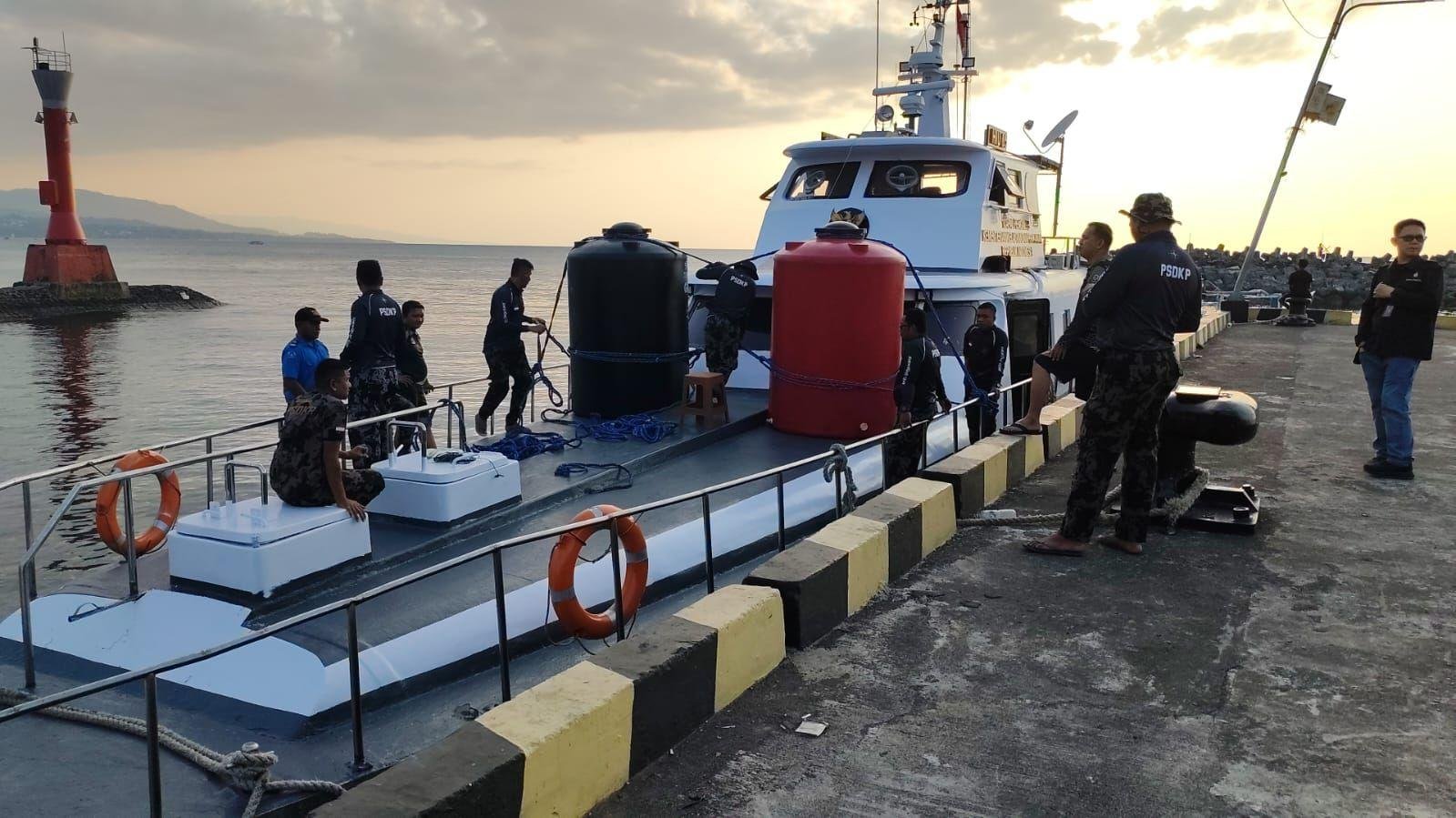 Kolaborasi Pemprov Sulut, Pemkot Manado dan KKP Pasok 18.200 Liter Air Bersih