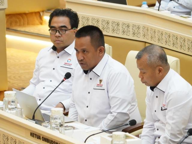 Ombudsman RI Sampaikan Tantangan Pelayanan Publik di RDP Komisi II DPR