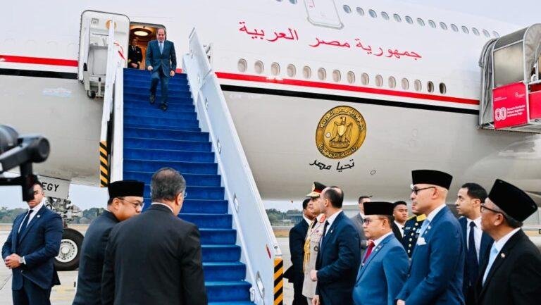 Presiden Mesir Tiba di Indonesia, Dijadwalkan Bertemu Prabowo Bahas Penguatan Kerja Sama Bilateral